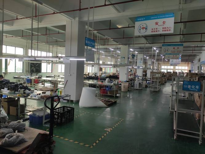 照明工程灯具工厂设备的照片